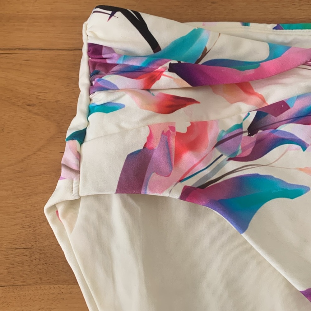 Calia by Carrie Underwood Swim Collection Size Small High Rise Bottoms NWOT - Picture 5 of 7